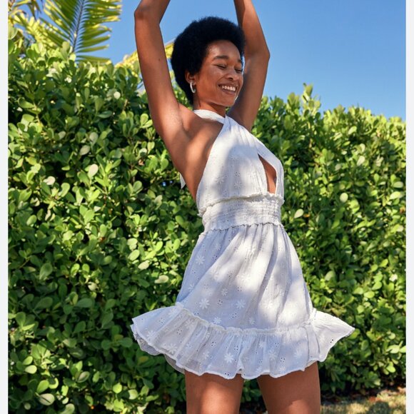aerie Dresses & Skirts - NWOT Aerie white eyelet dress crossover or halter 2 in one dress